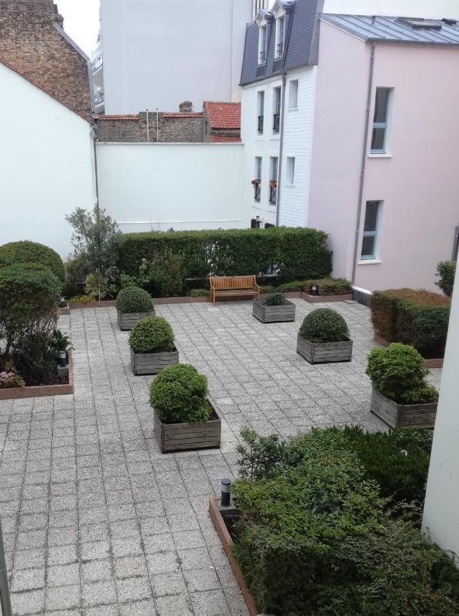 St Cyr Logement Lumineux Dans Coeur De Ville & Wifi Boulogne-sur-Mer Extérieur photo